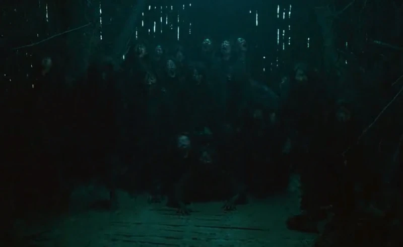 《屍戰朝鮮：雅信傳》雅信用生死草將族人復活