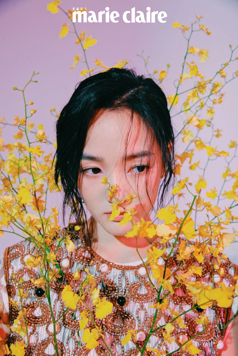 珠繡與亮片鑲嵌洋裝,Louis Vuitton 珠繡與亮片鑲嵌洋裝,Louis Vuitton