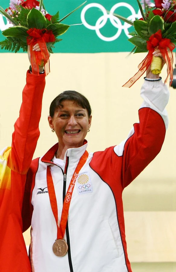 ▲妮諾‧薩盧克瓦澤寫下女性參與奧運次數的紀錄。（圖 / 翻攝自Olympic Channel Tweet）