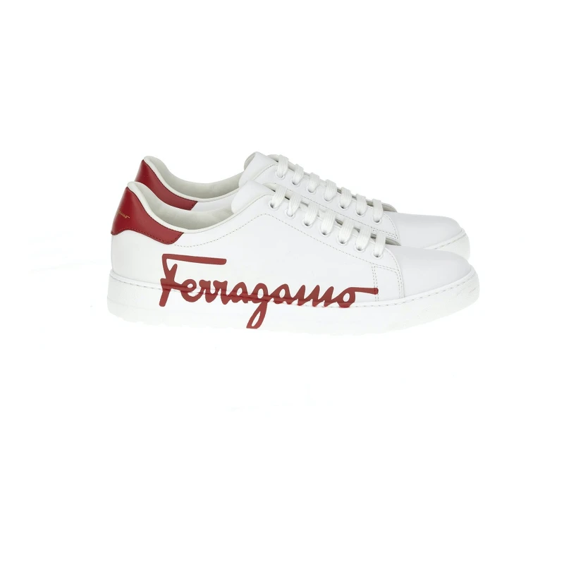 Glamour紅白色小牛皮休閒鞋,NT21,900 Glamour紅白色小牛皮休閒鞋,NT21,900