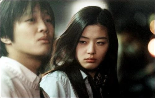 《我的野蠻女友》上映20週年!19歲 全智賢 無敵「野蠻風」美貌 《我的野蠻女友》上映20週年!19歲 全智賢 無敵「野蠻風」美貌