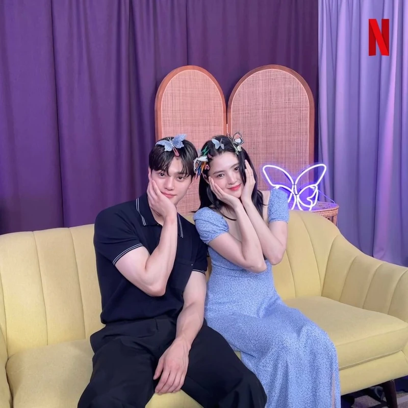 《無法抗拒的他》互動甜!「太平洋寬肩」宋江 狂撩,韓韶禧 追星成功演女主! 《無法抗拒的他》互動甜!「太平洋寬肩」宋江 狂撩,韓韶禧 追星成功演女主!