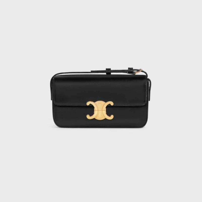 CELINE TRIOMPHE 小牛皮革肩背包,NT81,000 CELINE TRIOMPHE 小牛皮革肩背包,NT81,000