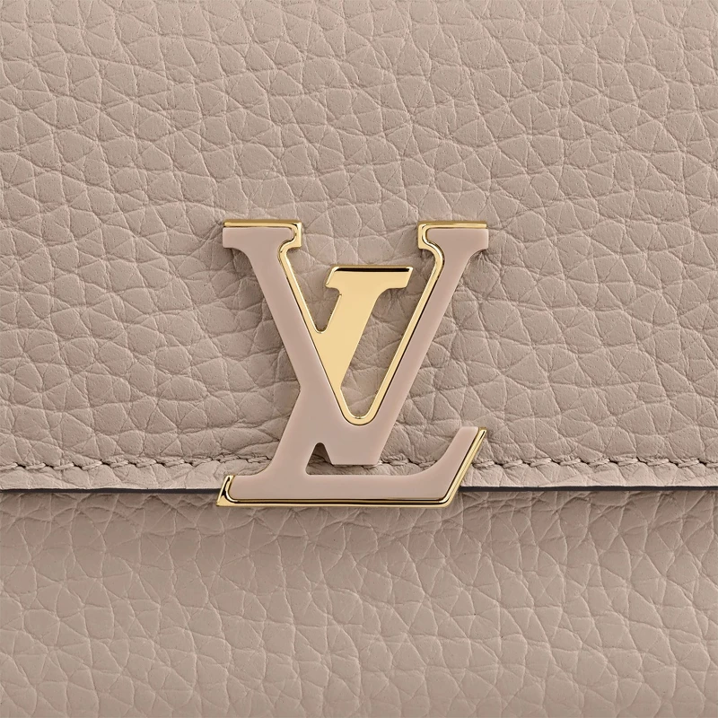 LV CAPUCINES XS 錢包,NT28,300 LV CAPUCINES XS 錢包,NT28,300