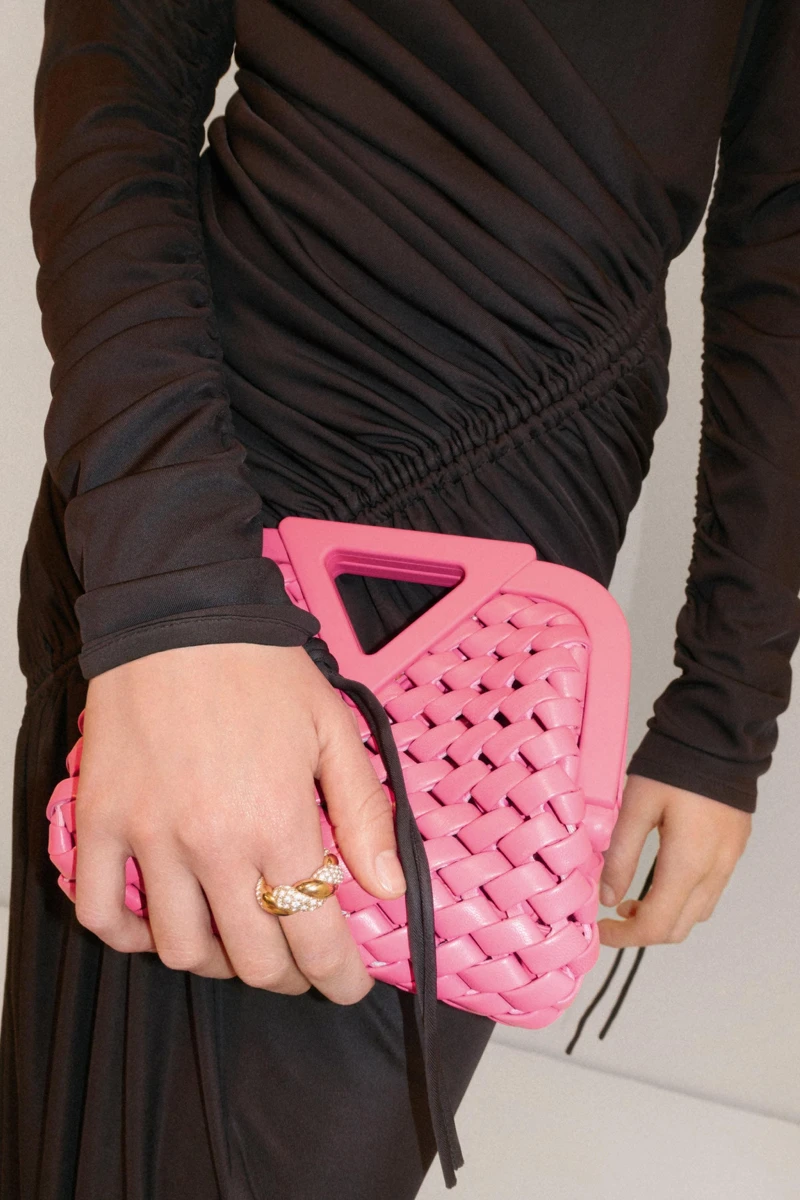 POINT捲曲珍珠呢手提包 POINT捲曲珍珠呢手提包