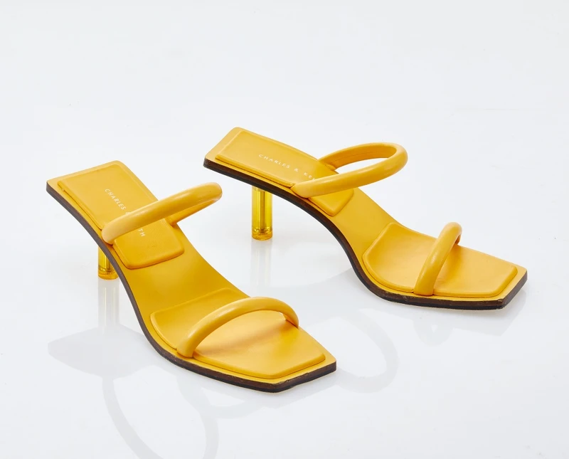 透明跟涼鞋，NT1,890