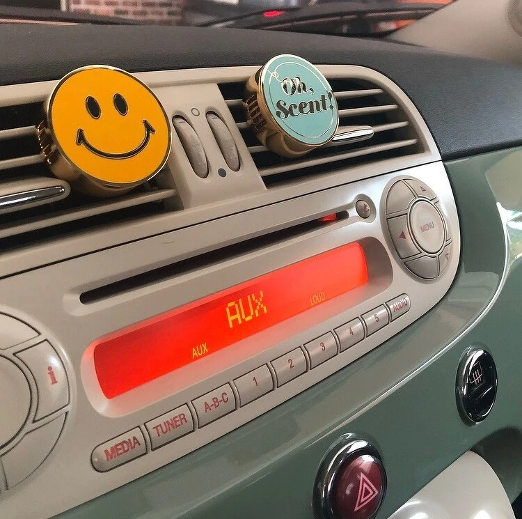 OHSCENT精緻車上香氛(經典不鏽鋼)，NT1,790、補充包NT450