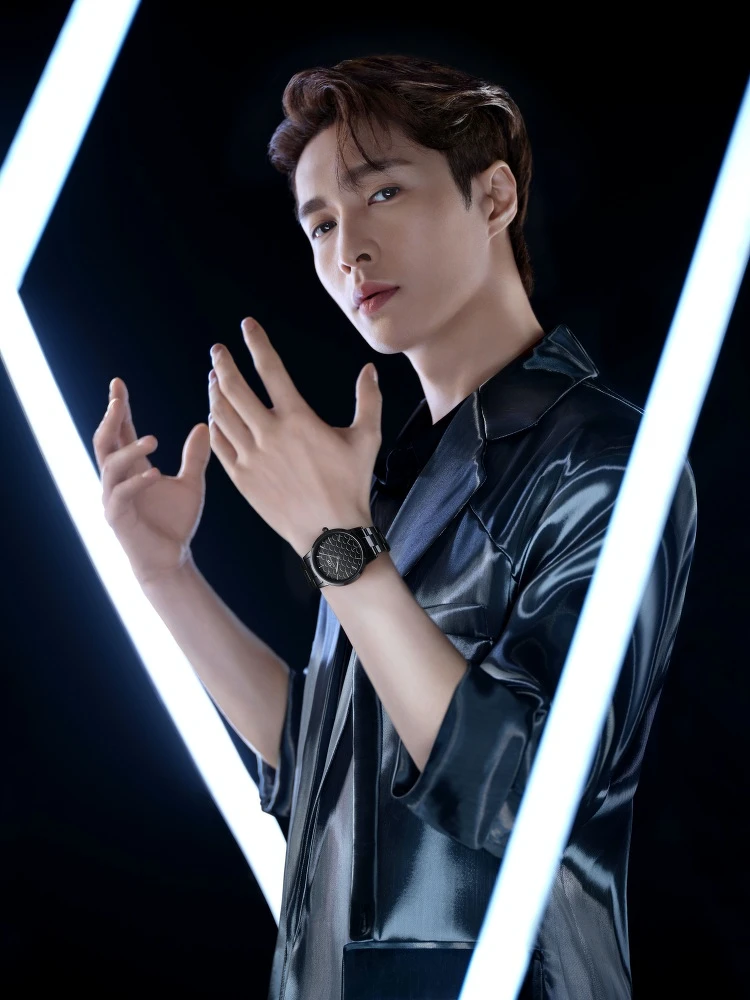 DW X 張藝興「拾光」聯名系列 DW X 張藝興「拾光」聯名系列