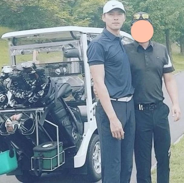 玄彬、孫藝珍 高爾夫約會鐵證?! 玄彬、孫藝珍 高爾夫約會鐵證?!