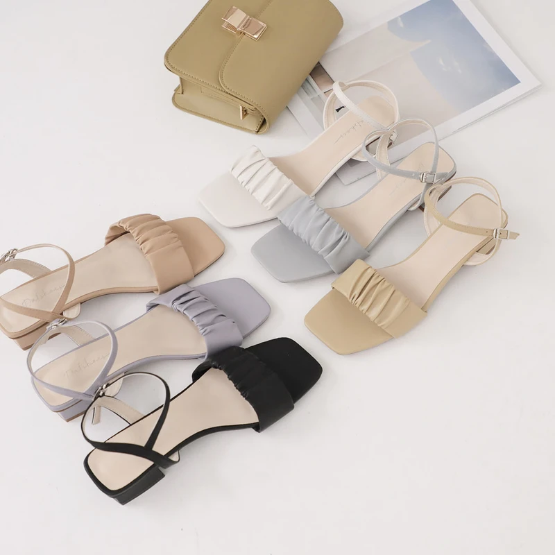 雲朵低跟涼鞋 雲朵低跟涼鞋