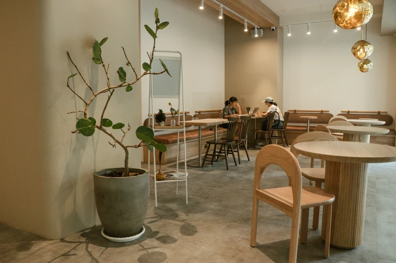 大片的落地窗通透的景觀。 大片的落地窗通透的景觀。