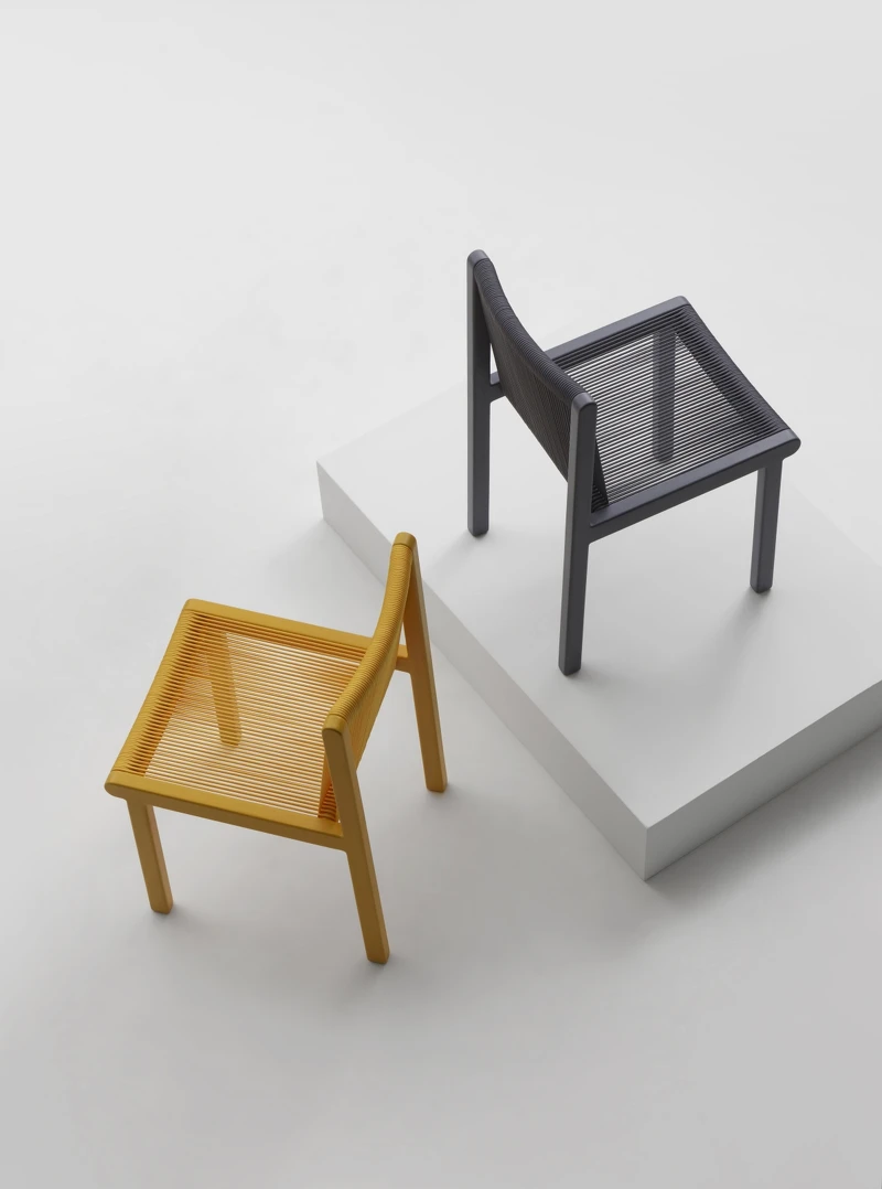 Filo 是一張兼具舒適感並符合個人體態的單椅。 Filo 是一張兼具舒適感並符合個人體態的單椅。