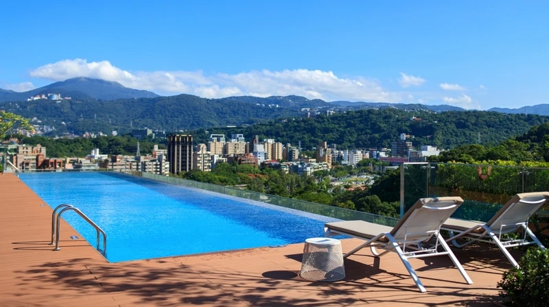 台北士林萬麗酒店泳池