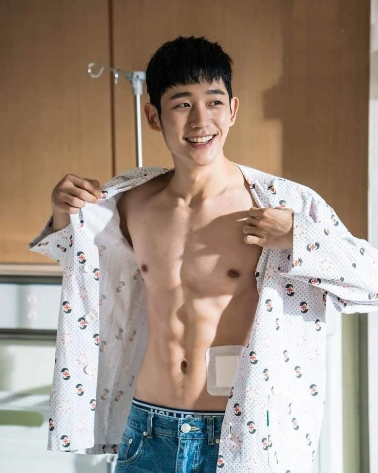 丁海寅 《當你沈睡時》展露好身材