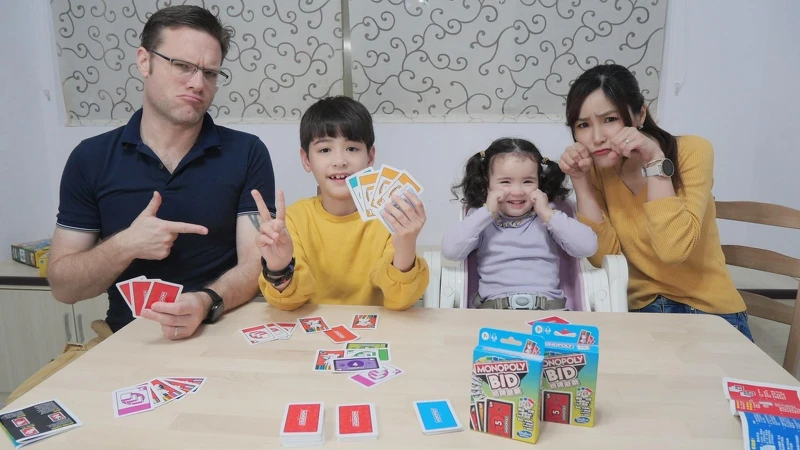 ▲▼伊萊一家經常充滿笑聲。(圖/微風國際) ▲▼伊萊一家經常充滿笑聲。(圖/微風國際)