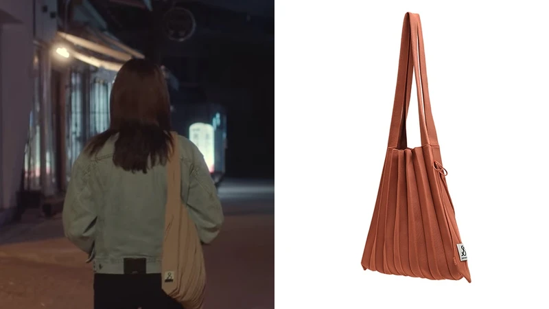 Joseph & Stacey針織摺疊包,韓幣59,800(NT1,430) Joseph & Stacey針織摺疊包,韓幣59,800(NT1,430)