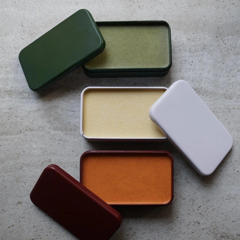 (上到下)「昆布鹽奶油」「發酵豆腐奶油」「微辣奶油」 (上到下)「昆布鹽奶油」「發酵豆腐奶油」「微辣奶油」