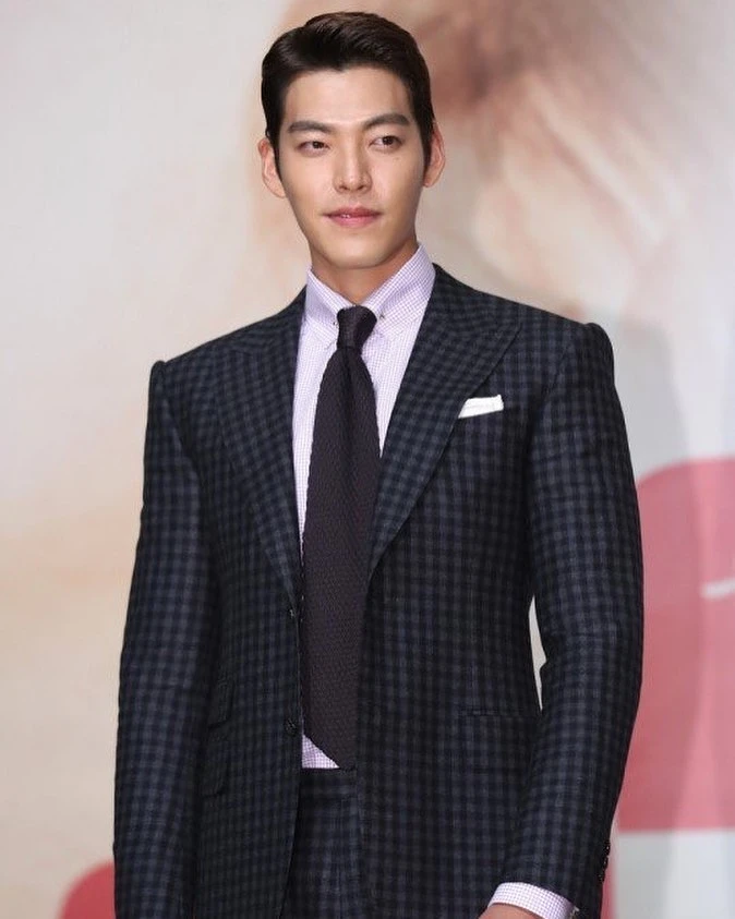 金宇彬《快遞員》