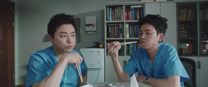 《機智醫生生活2》曹政奭「淘氣翊晙」根本「人間表情包」