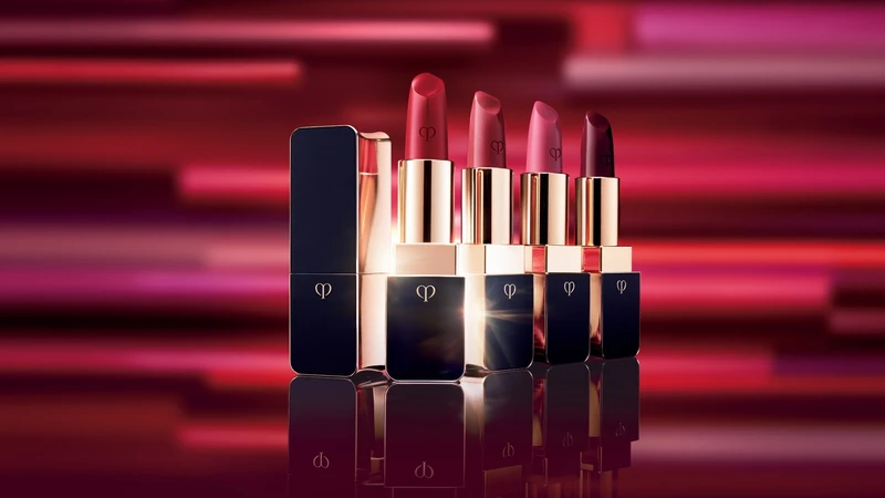 肌膚之鑰2021年全新奢潤唇膏主視覺