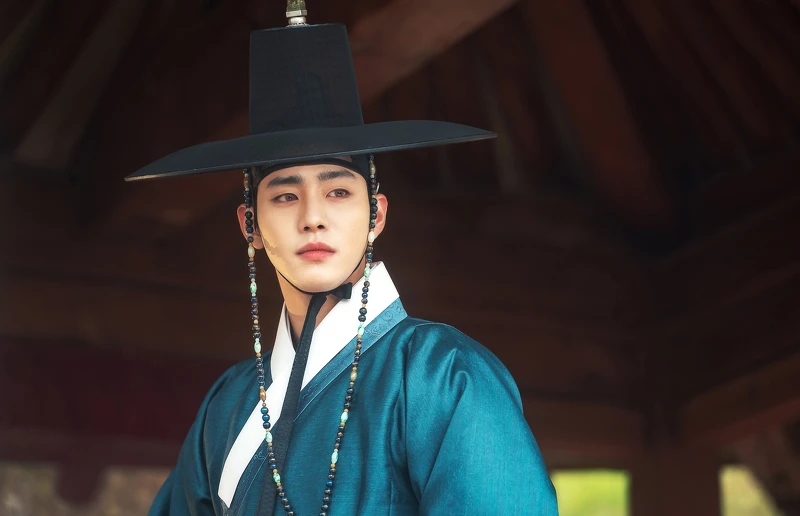 安孝燮、金裕貞《紅天機》