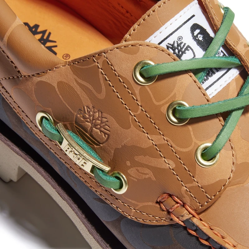BAPE® x Timberland三孔帆船鞋,NT5,900 BAPE® x Timberland三孔帆船鞋,NT5,900