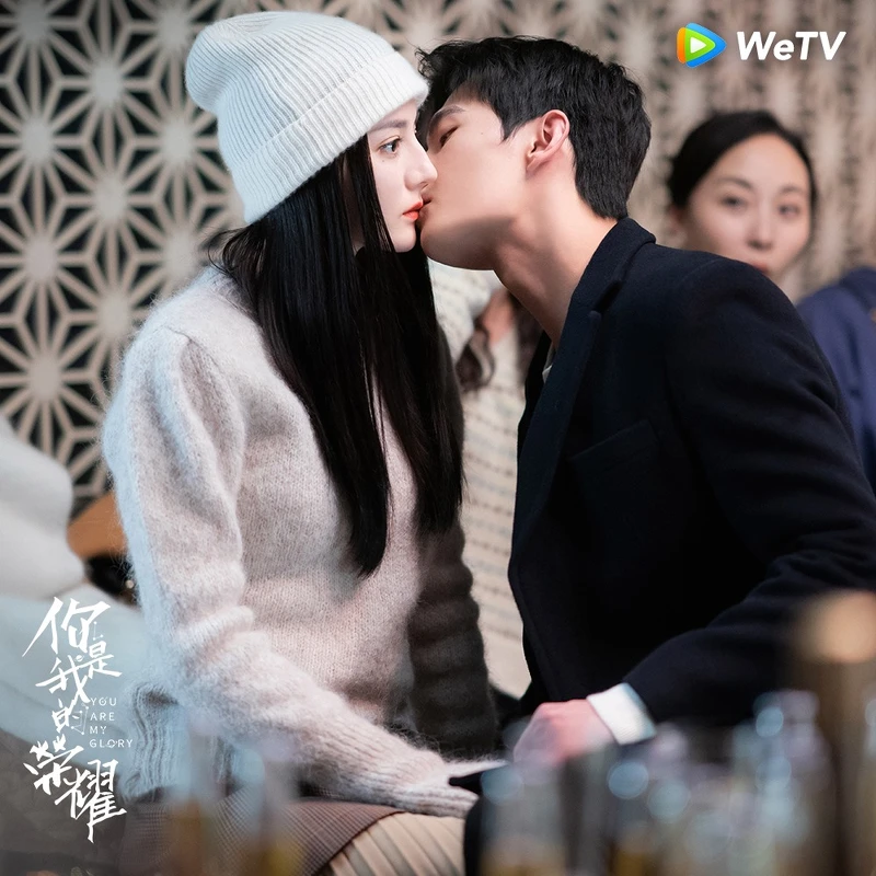 《你是我的榮耀》名場面的榮耀夫婦KTV吻 《你是我的榮耀》名場面的榮耀夫婦KTV吻