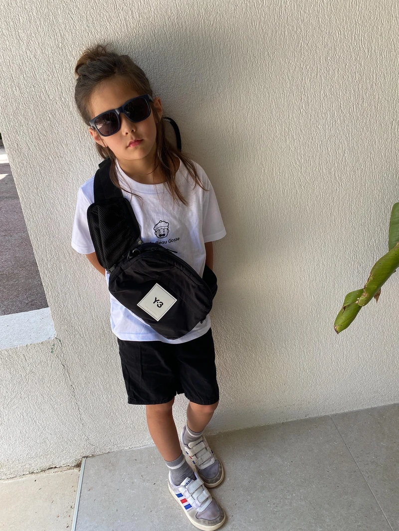 ▲▼阿弟留了一頭長髮,亞歷和亞歷媽覺得要尊重他的喜好。(圖/亞歷媽) ▲▼阿弟留了一頭長髮,亞歷和亞歷媽覺得要尊重他的喜好。(圖/亞歷媽)