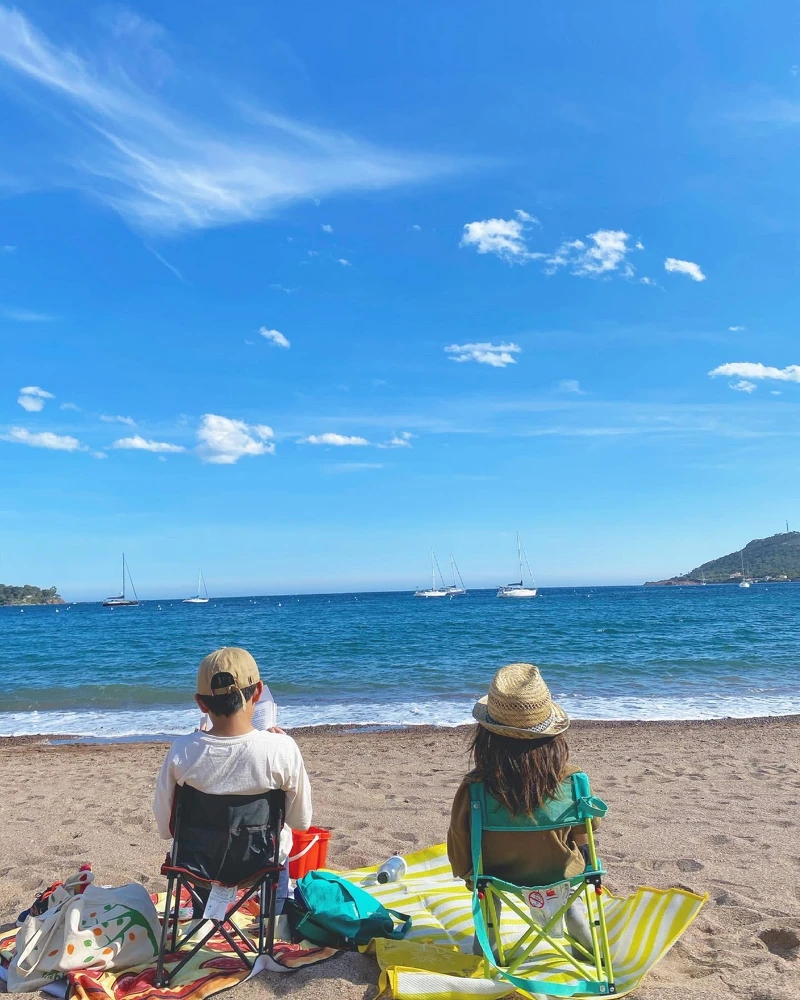 ▲▼亞歷和阿弟感情相當好。(圖/亞歷媽) ▲▼亞歷和阿弟感情相當好。(圖/亞歷媽)