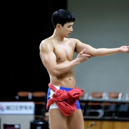 安普賢 精壯身材成《My Name》期待要素之一  安普賢 精壯身材成《My Name》期待要素之一