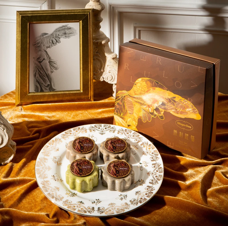 「勝利降臨」冰淇淋月餅禮盒，NT1,180(4入)