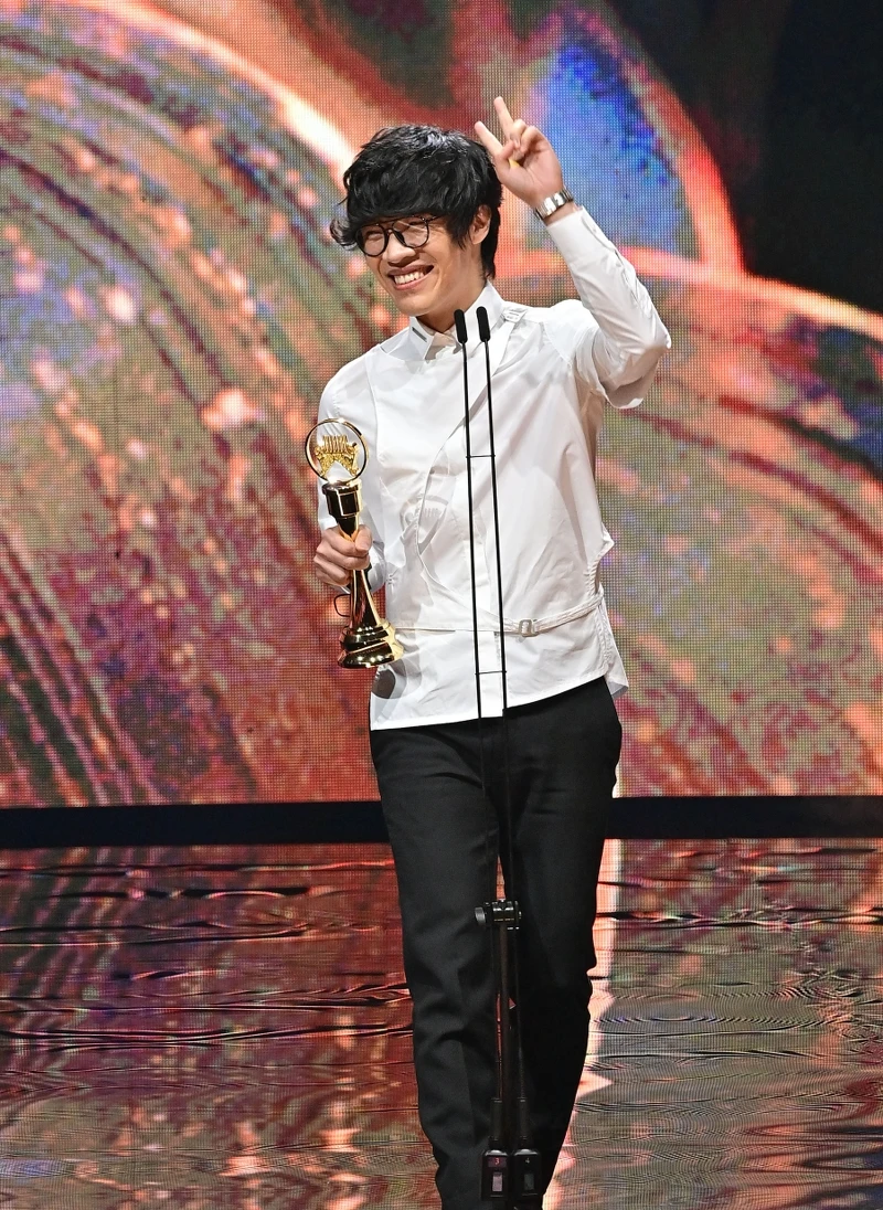 2021金曲獎年度歌曲:盧廣仲《刻在我心底的名字》 2021金曲獎年度歌曲:盧廣仲《刻在我心底的名字》