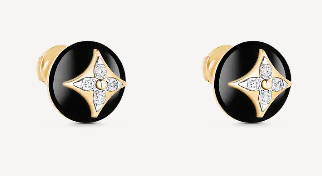 LV B Blossom 系列耳釘耳環，白金與黃金，鑲嵌鑽石與縞瑪瑙，售價NT$146,000
