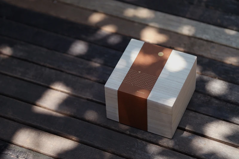 月飛中秋限量禮盒,即日開始販售。 月飛中秋限量禮盒,即日開始販售。