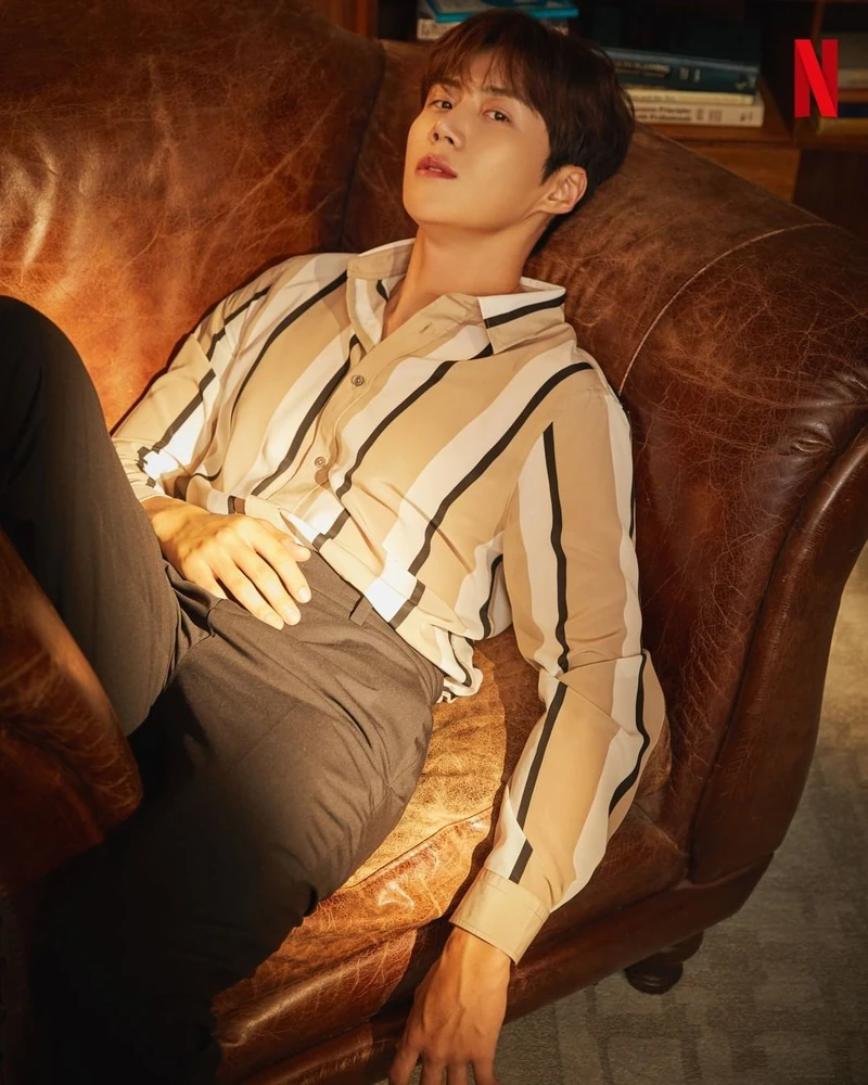 金宣虎、申敏兒《海岸村恰恰恰》夏日唯一療癒戀曲  金宣虎、申敏兒《海岸村恰恰恰》夏日唯一療癒戀曲