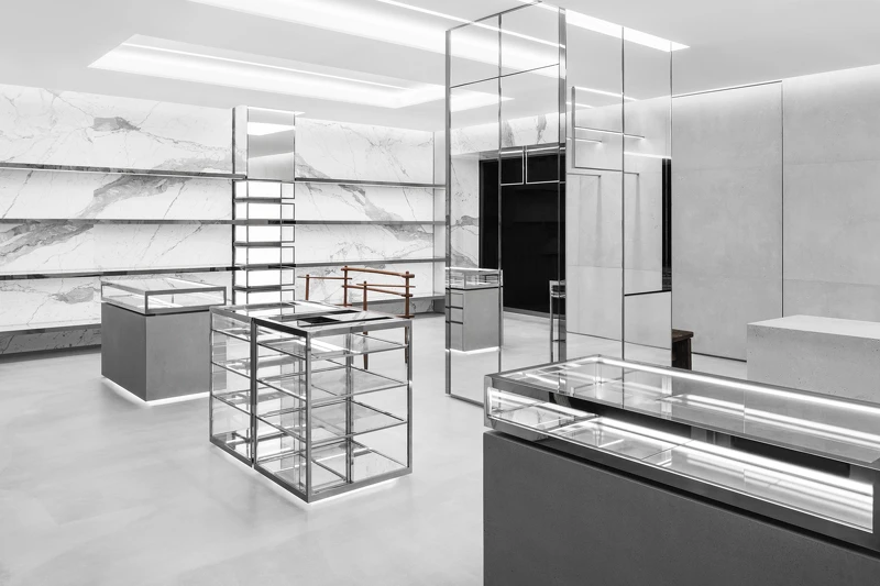 Saint Laurent西班牙伊比薩島專賣店 Saint Laurent西班牙伊比薩島專賣店
