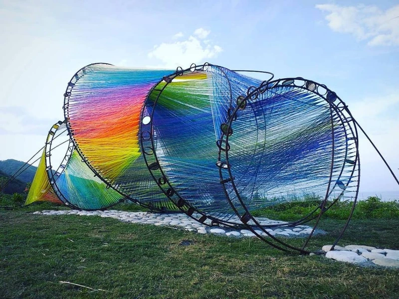 東海岸大地藝術季 林淑鈴作品《山是凝結的浪.海是流動的光》 東海岸大地藝術季 林淑鈴作品《山是凝結的浪.海是流動的光》