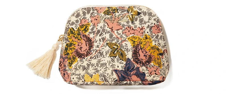 Bobbi Brown芭比波朗 x Ulla Johnson聯名彩妝系列NT3,200滿額贈-浪漫薰陶化妝包組 Bobbi Brown芭比波朗 x Ulla Johnson聯名彩妝系列NT3,200滿額贈-浪漫薰陶化妝包組