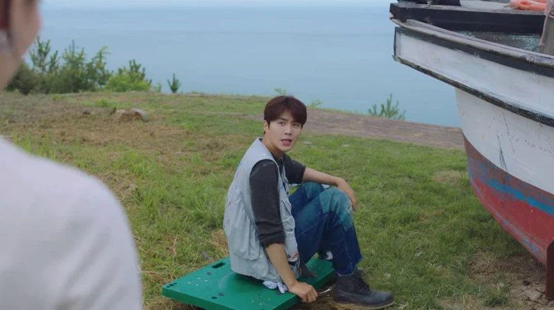 金宣虎、申敏兒《海岸村恰恰恰》 拍攝地「慶尚北道浦項市」 沙邦紀念公園 無根峰(劇中) 金宣虎、申敏兒《海岸村恰恰恰》 拍攝地「慶尚北道浦項市」 沙邦紀念公園 無根峰(劇中)