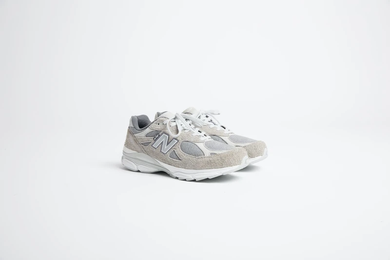 Levi’s X NB 990v3聯名新款（低調米灰），售價NT$7,980
