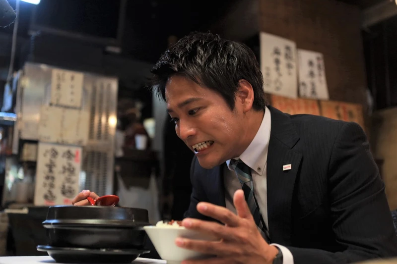 桐山照史每一次都吃得大汗淋漓的模樣。 桐山照史每一次都吃得大汗淋漓的模樣。