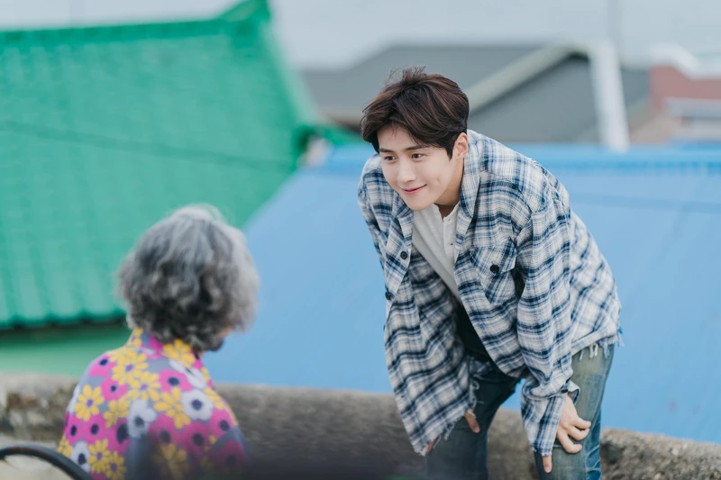 《海岸村恰恰恰》金宣虎 《海岸村恰恰恰》金宣虎