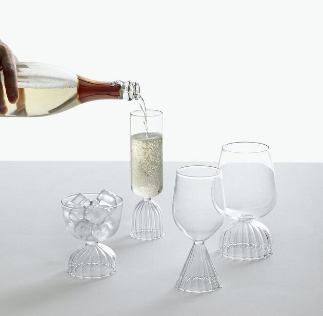 Tutu 蓬蓬裙系列玻璃杯為 Ichendorf 的知名商品。