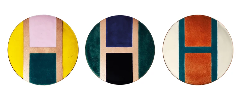 豐富顏色與光澤和顏色極為耀眼。 豐富顏色與光澤和顏色極為耀眼。