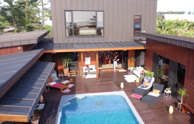 《換乘戀愛》濟州島民宿B棟「濟州湯布院」 《換乘戀愛》濟州島民宿B棟「濟州湯布院」