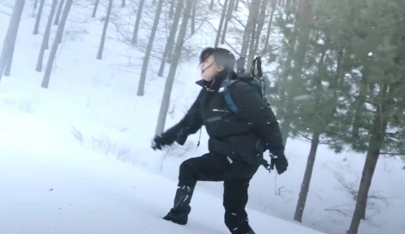 全智賢、朱智勛《智異山》前導預告來了! 全智賢、朱智勛《智異山》前導預告來了!