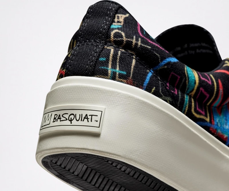 Converse X Basquiat聯名系列Skidgrip,NT2,780 Converse X Basquiat聯名系列Skidgrip,NT2,780