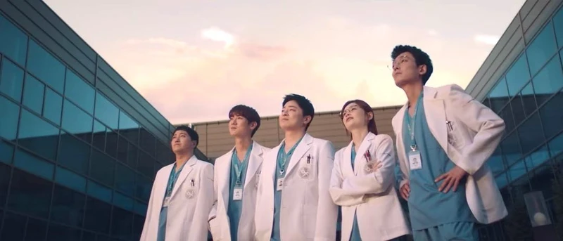 《機智醫生生活2》溫暖大結局! 《機智醫生生活2》溫暖大結局!