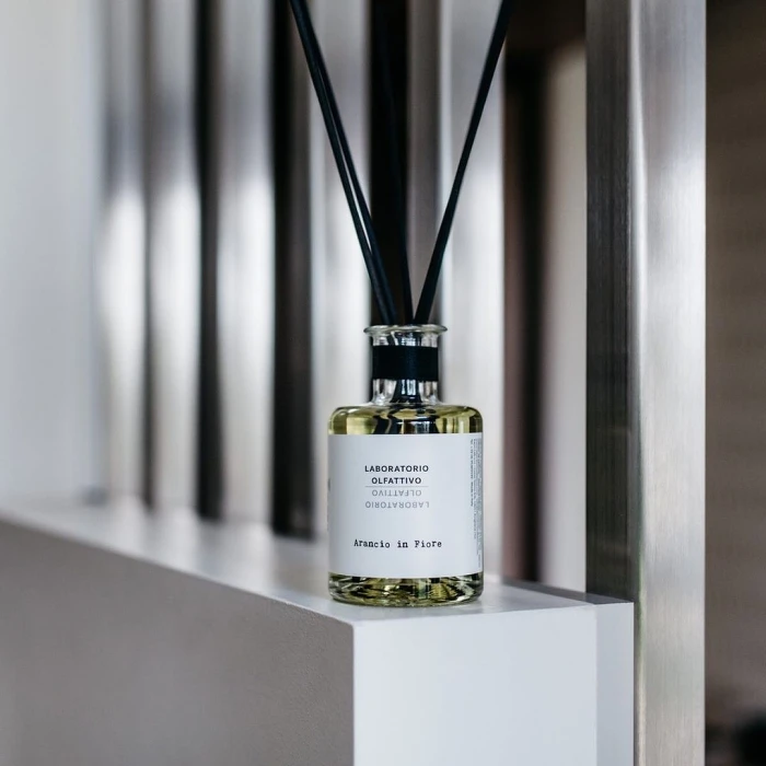 Laboraorio Olfattivo橙之花擴香組情境圖(@lussocollective) Laboraorio Olfattivo橙之花擴香組情境圖(@lussocollective)