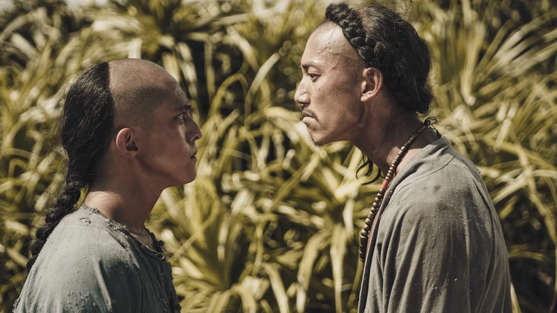 《斯卡羅》「水仔」吳慷仁（右）與「阿杰」黃遠有精彩對手戲